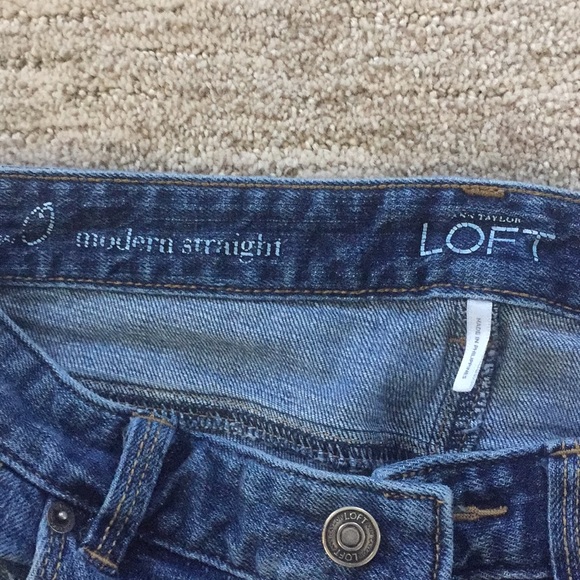 Distressed low-mid rise jeans - Picture 3 of 4